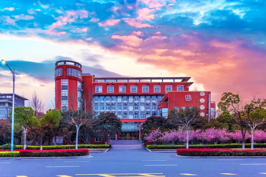 381168286689a500d91f6e5f15af3315-sz_2527878