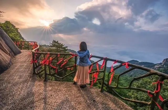 3b242d479b2a1ef47f73eb6f5c53f9bc-sz_51542