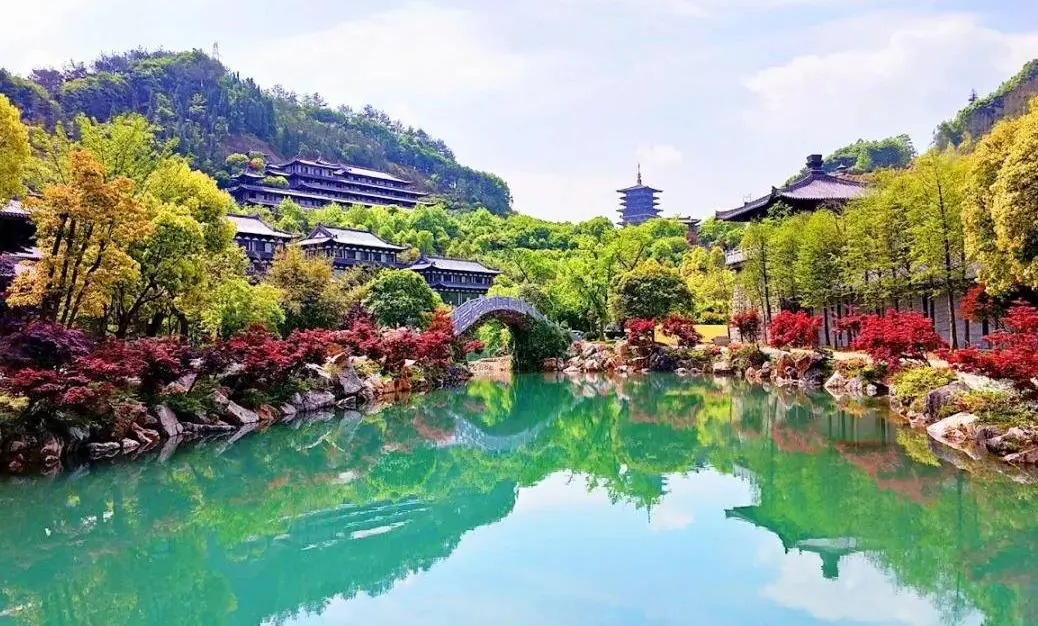 405613a3020a42d91a3886e5187c4c94-sz_152340