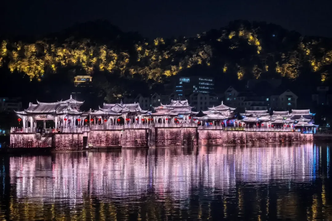 4e0761491ec0ba64ad66cd75a026b712-sz_2684207-1