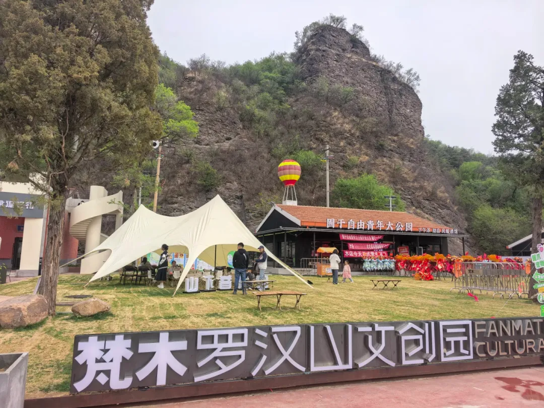 5740fe52199fbbc98e51ba2ff379bbdc-sz_3290027