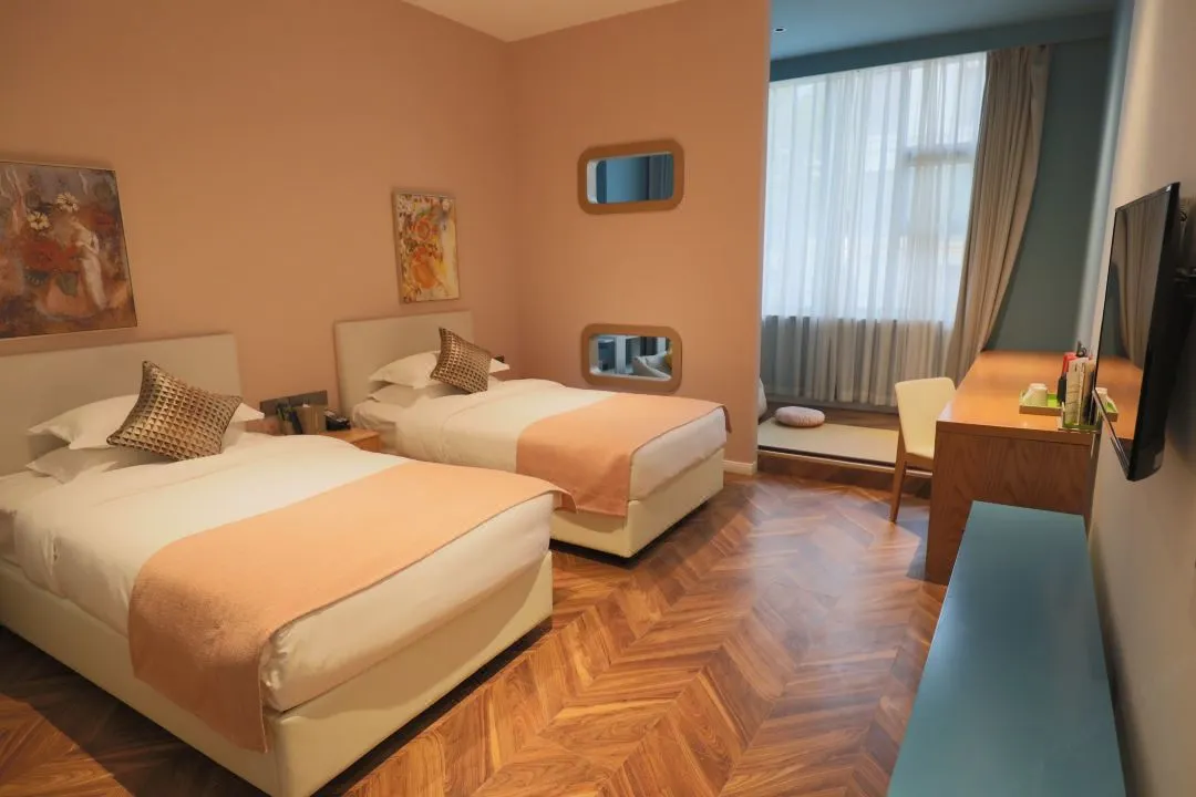 5aefe3ada9e378d778a8339375848a81-sz_75849