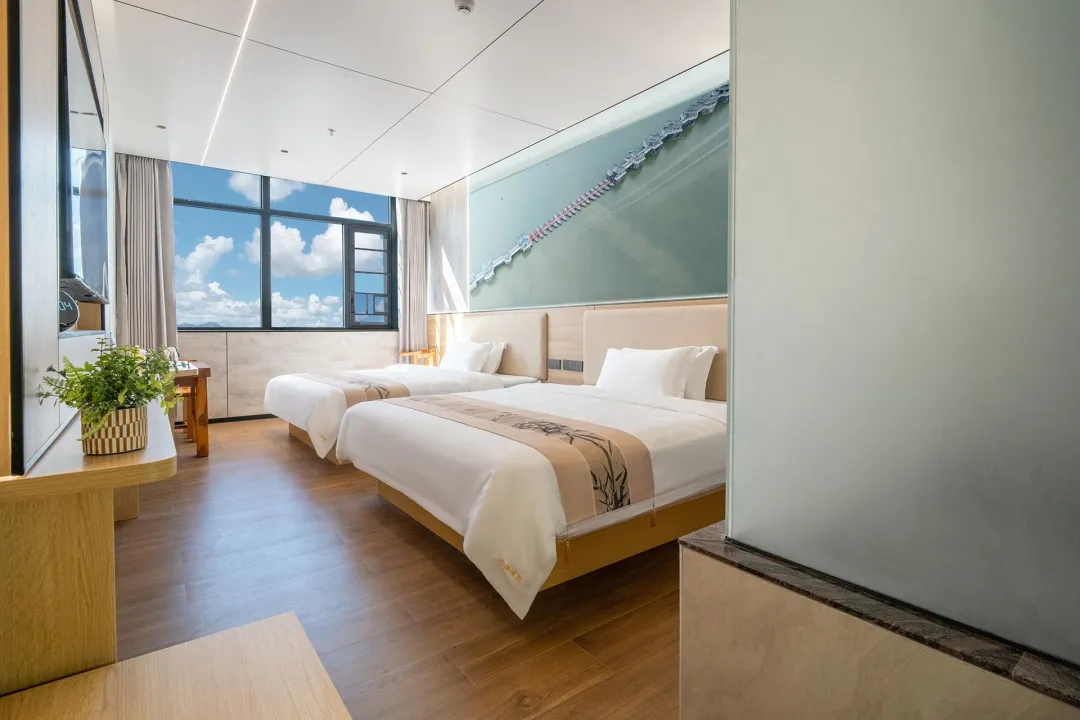 5c611848738a804d428533e23994a918-sz_2384881