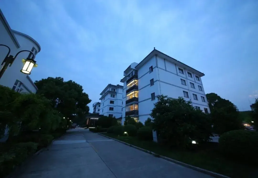 5e532831f9662a92422800d448d2e10f-sz_58978