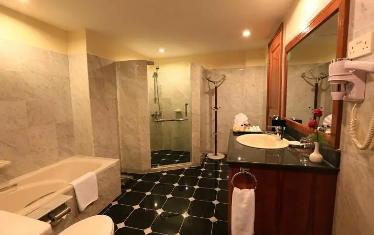 62fe2ca5e0a0b29b5dc30db25181f333-sz_47120-1