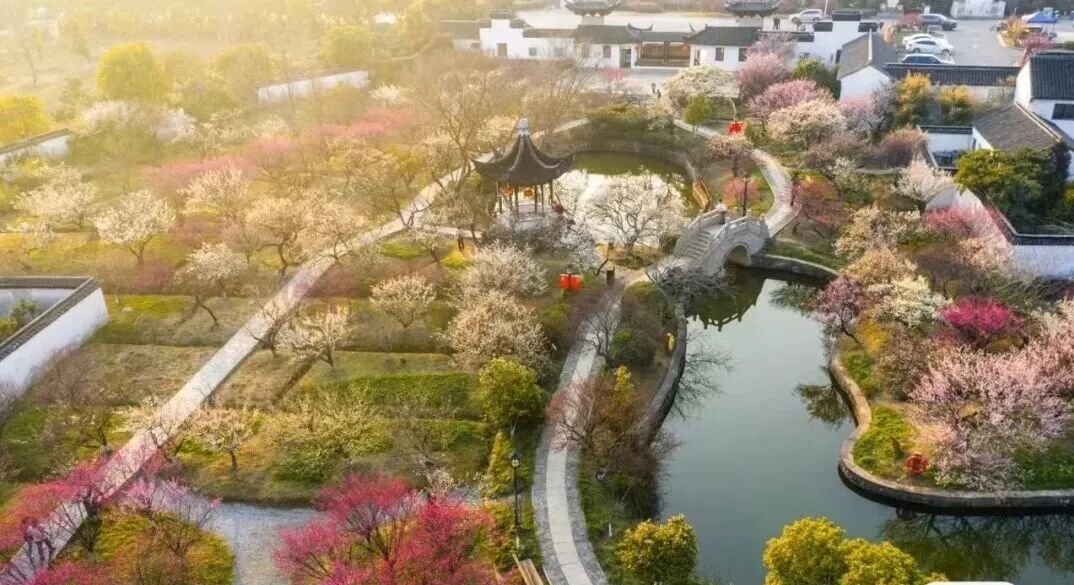 限时特惠·2人起订~苏州西山涵园游艇度假酒店◆丰盛自助2早4正◆棋牌KTV免费玩◆畅享藏在森林间的度假天堂，吃住好评、0投诉！！