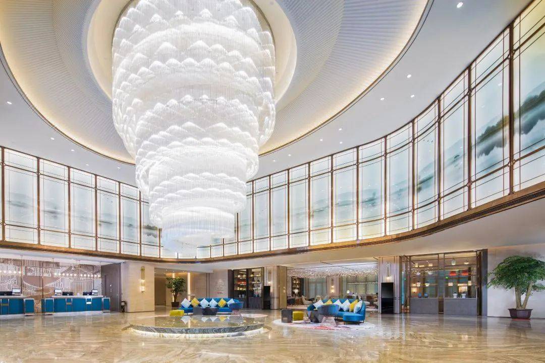 上海·魔都·五星级·嘉定·汽车城瑞丽酒店·2-3日268起·度假·270°自助早餐厅·恒温泳池·麻将·唱歌·聚会游~