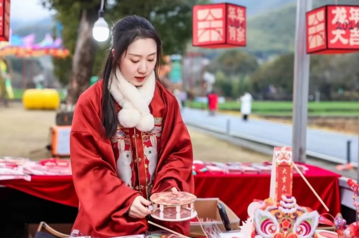 【山里过年】山雨涞咖啡花园民宿，吃丰盛地道农家菜，宿田园风民宿，咖啡吧网红打卡，棋牌唱歌都免费，还有大草坪任你嗨~