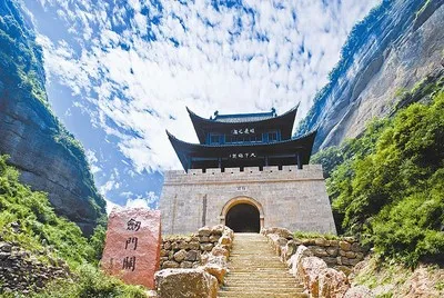 6819cd9bfdad4cd927dd19825dbc10db-sz_57253