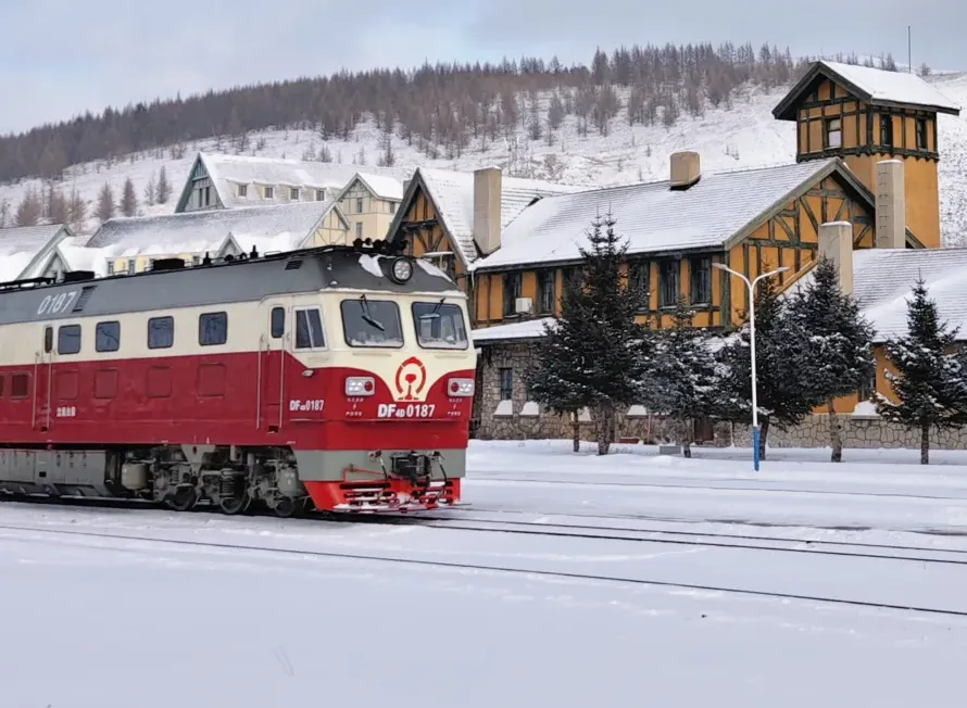 6eddfbceb0f14e173b9f683debbbc374-sz_1100791