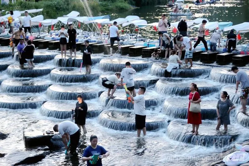 70a2710da1bd78997c6f94bcef242b38-sz_1200438