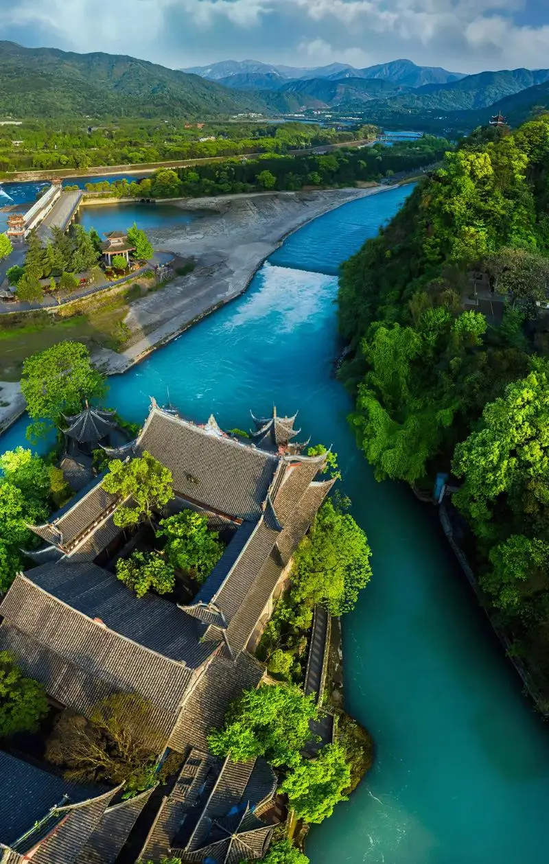 7f17edb675a1724bf2a94aaf9406f32c-sz_217479-1