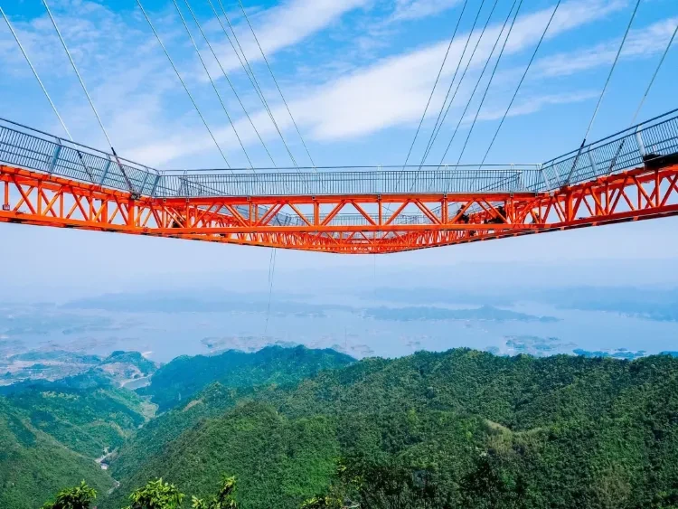 805f318bc5636d0eae5565bf918aa45c-sz_420405