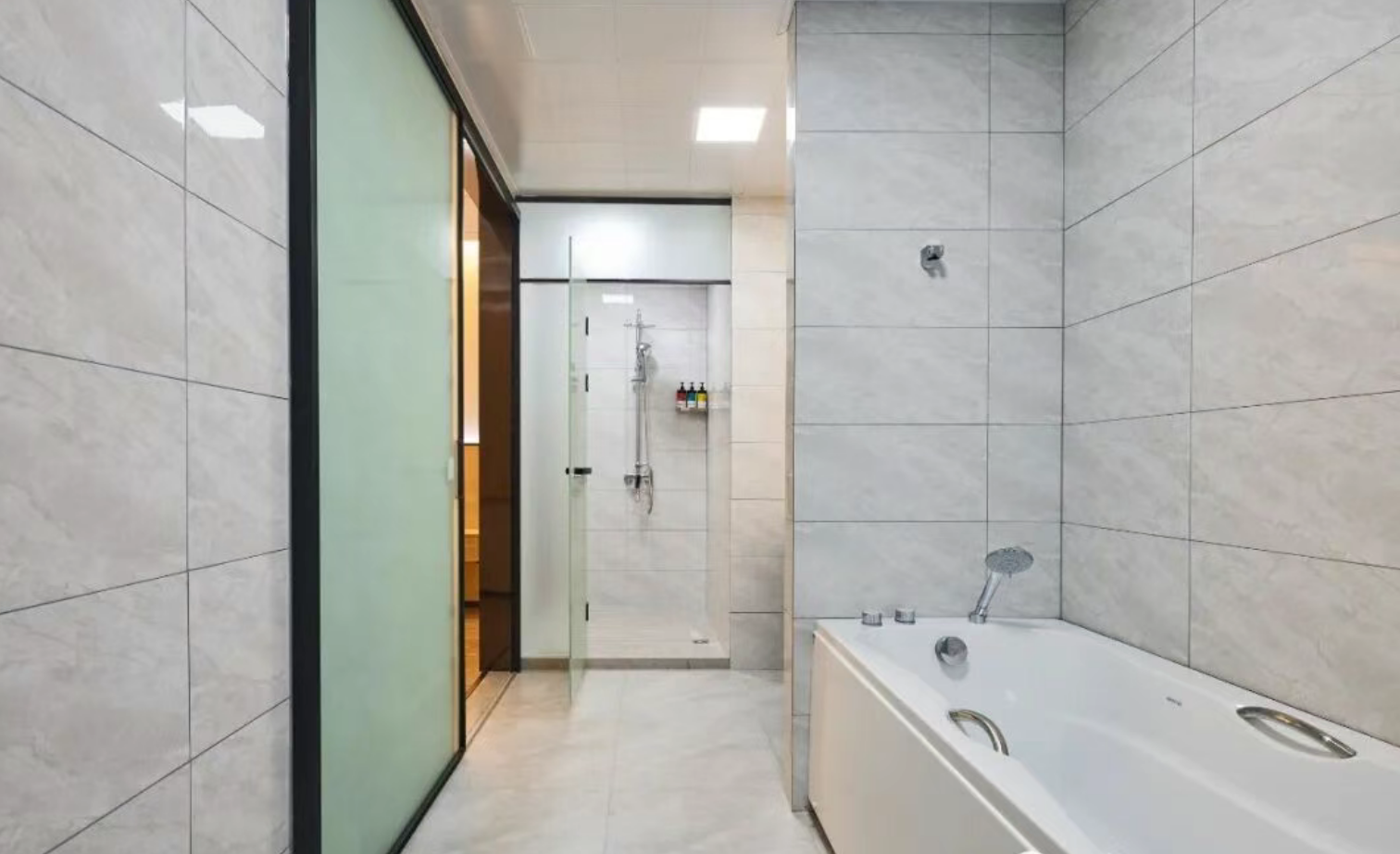 80d777c229929a55021448d21a295067