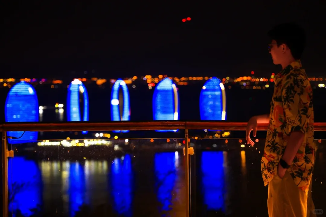 8271be975cb08dbebd42d1afb0e6dc69-sz_223742