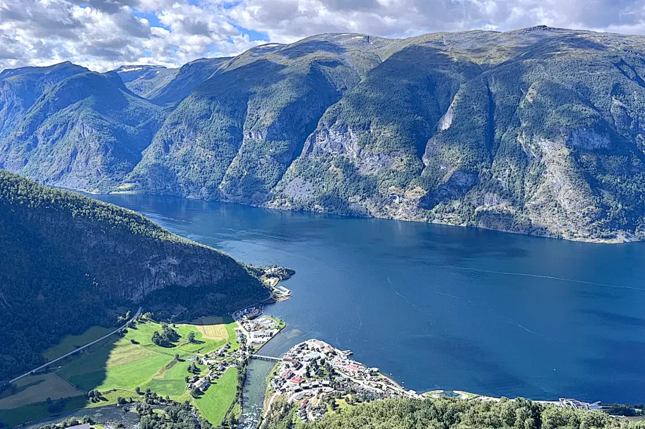 84a26315005043f9a47d3c9a1f21c0a6-sz_3555985