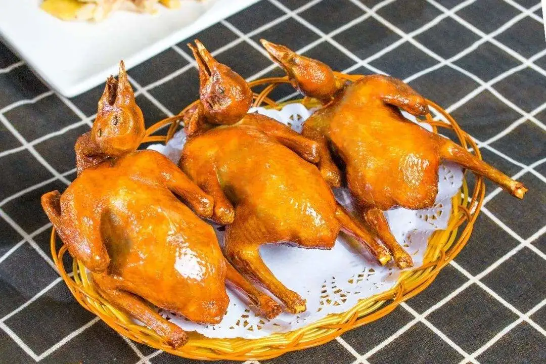 8535f8d7a508ff69d4b9c1bc134e915f-sz_142430