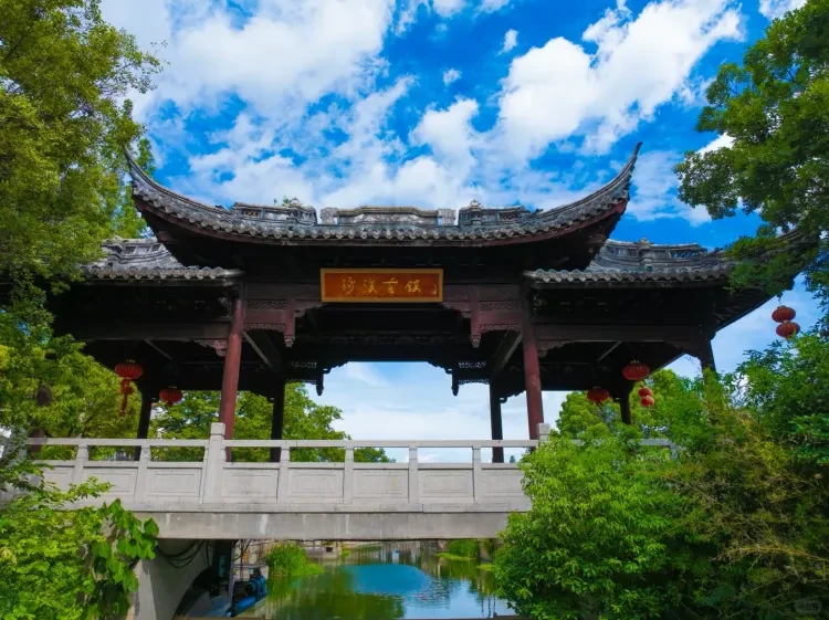 8c57bc6f8d7905bb644f7f06d4efd72e-sz_2496827