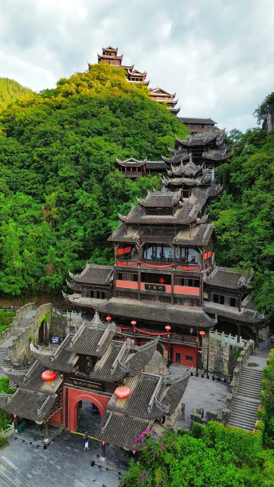 8de340ea6084f3fc9d02702319620630-sz_4095289