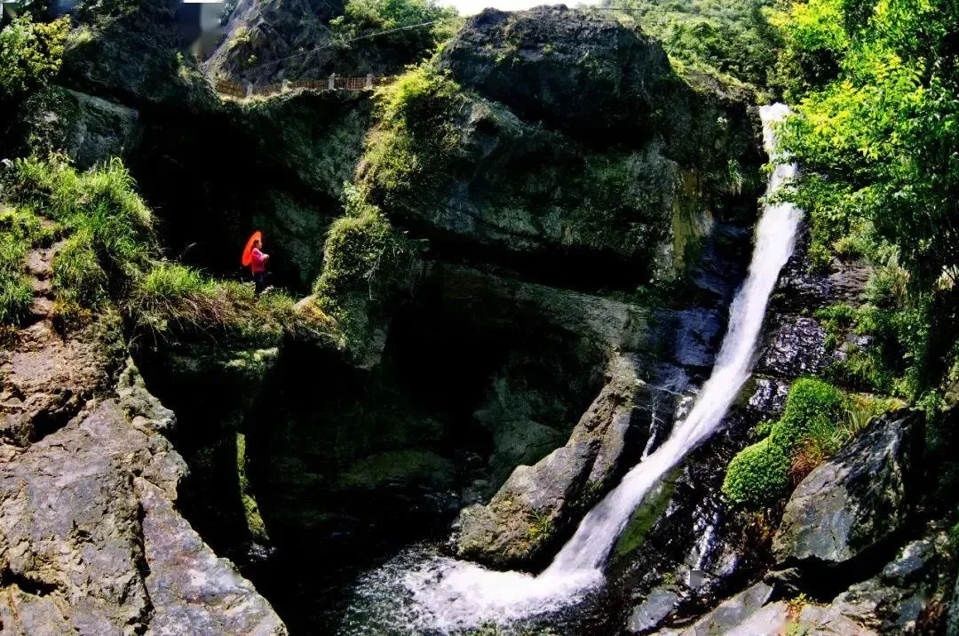 8e600d704c36820193c5bd53e554539a-sz_399494