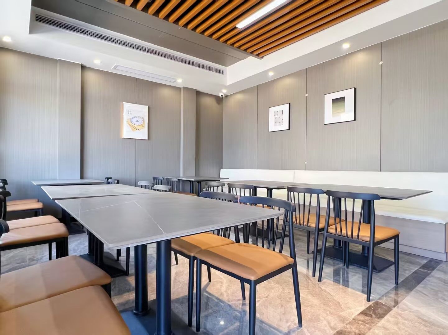 94383d23f86f8e71c1b01c1e0877dd11-sz_244403