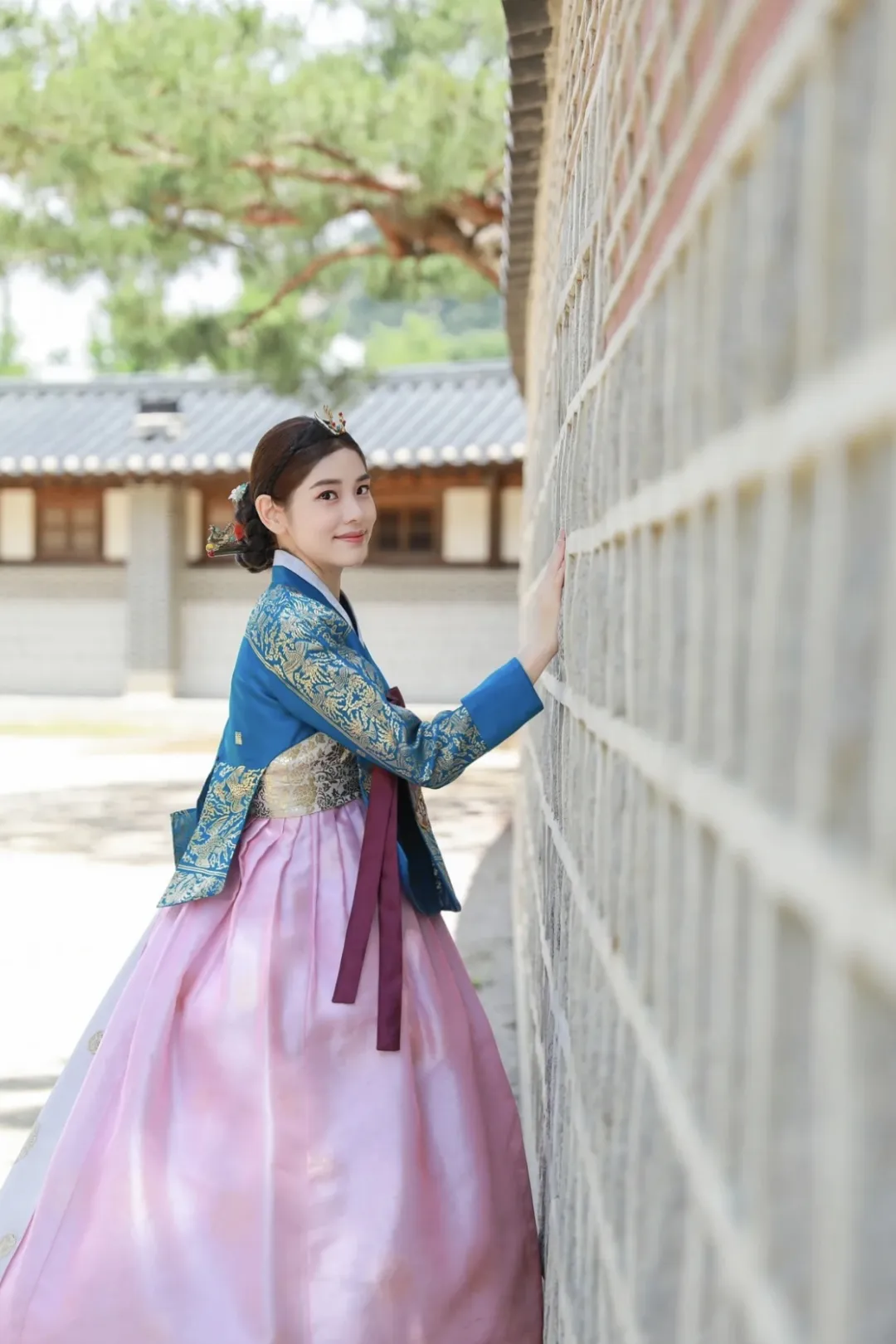 9b8a65a1d719d52c0850513d0eb22a19-sz_331660-1