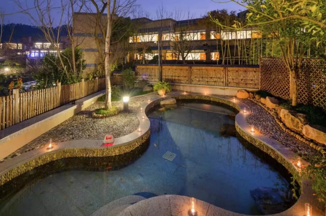 9db97d98ad406864131f0b6e66a7481f-sz_404217