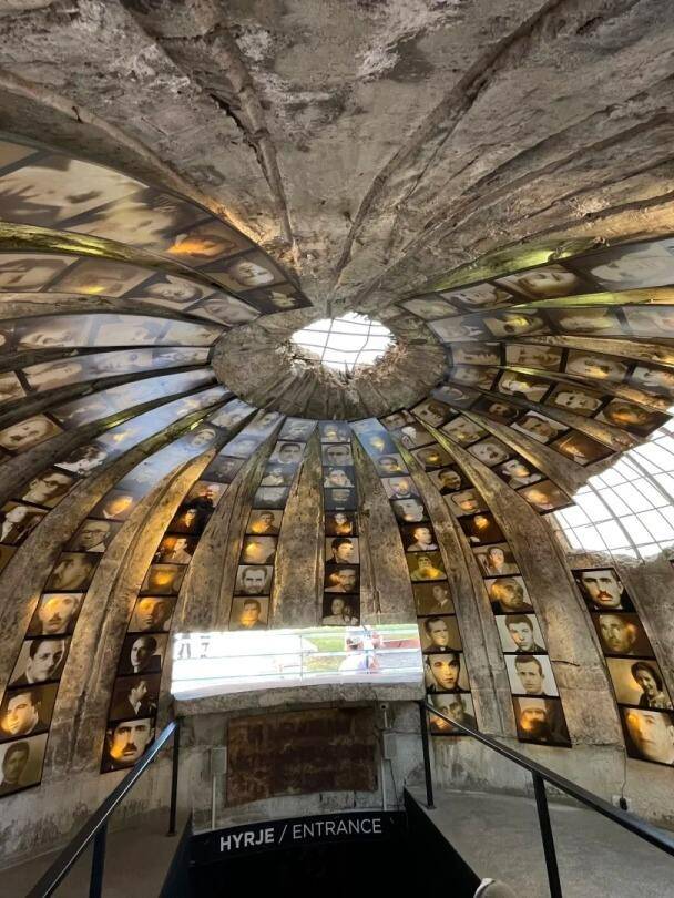 EiavEziXBXFOqqYS EiavEziXBXFOqqYS