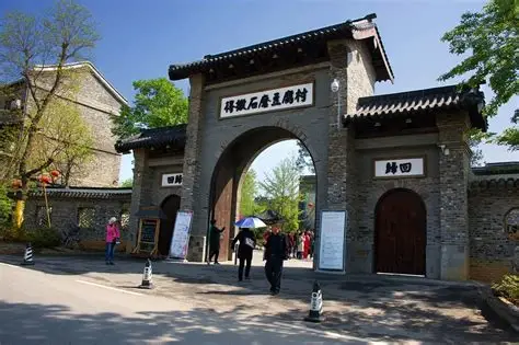 OIP-C.HQpM4XASGuCI8iiYuGcF2wHaE7