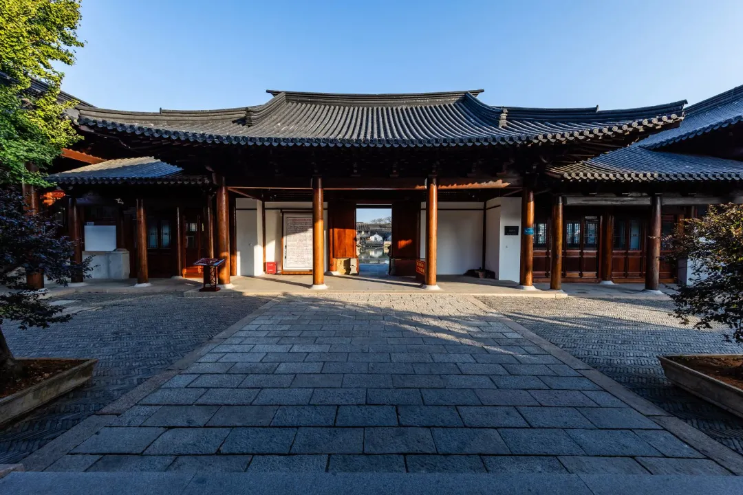 ab9f043765d1001c6131280f13725180-sz_365152