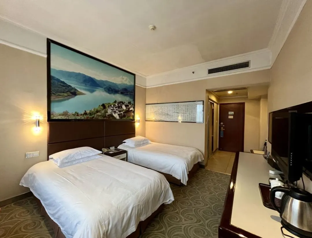 ace60a1cd9dceaf5235e2a169cd6ee84-sz_96312