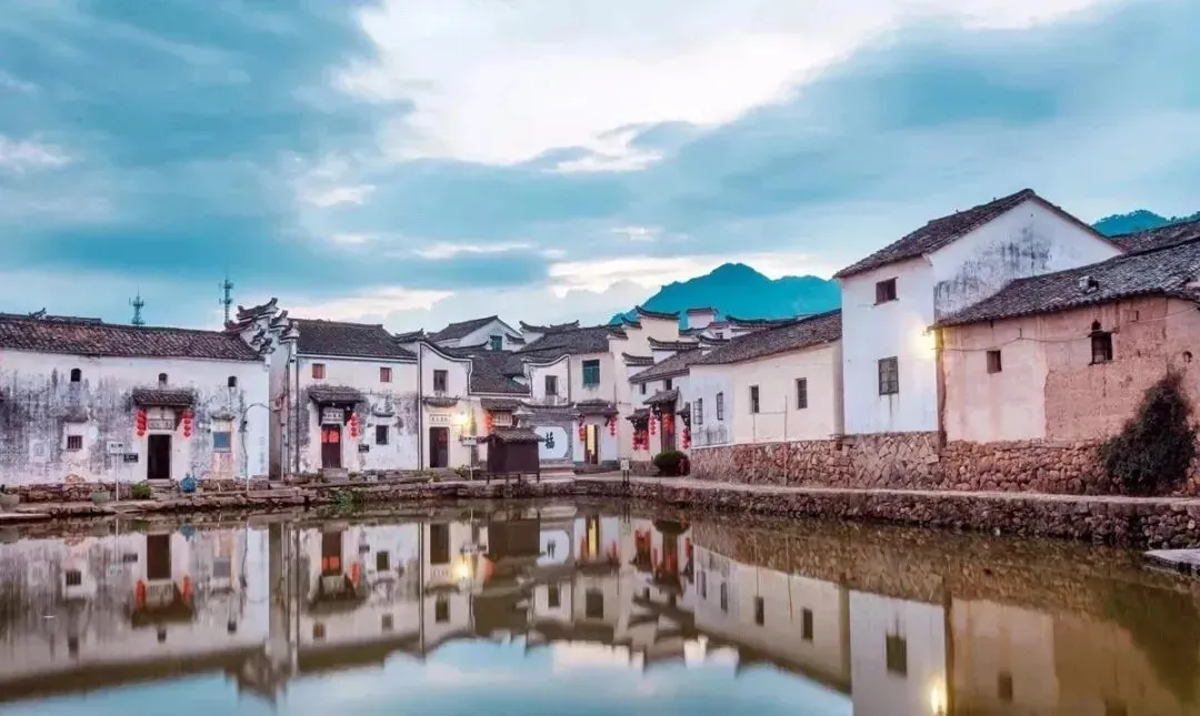 ad6c633ddade1e06ed9eb65bb98778c8-sz_379374