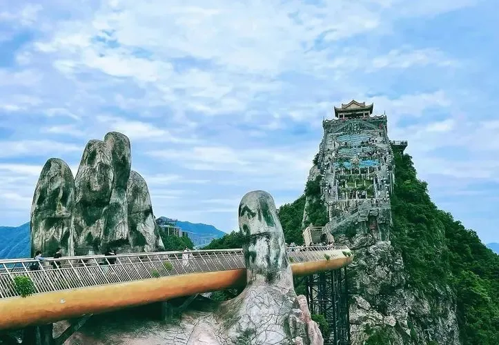 b21e8f4231bbca240cf744ee5eb42de9-sz_156490