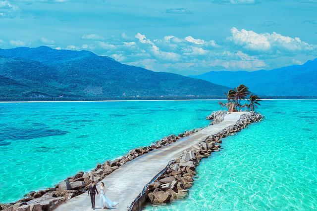 b2714d00f2b142dc817f397b13f5f709-1