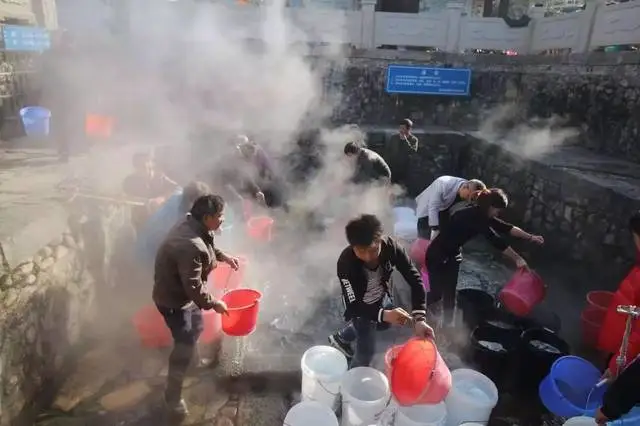 b67ad6ab77efc2498bd15137e032292a-sz_33304-5