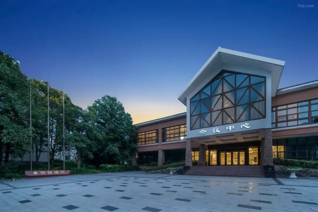 ba06d2f1eeefd54b6f38b65add0cebd2-sz_1045621