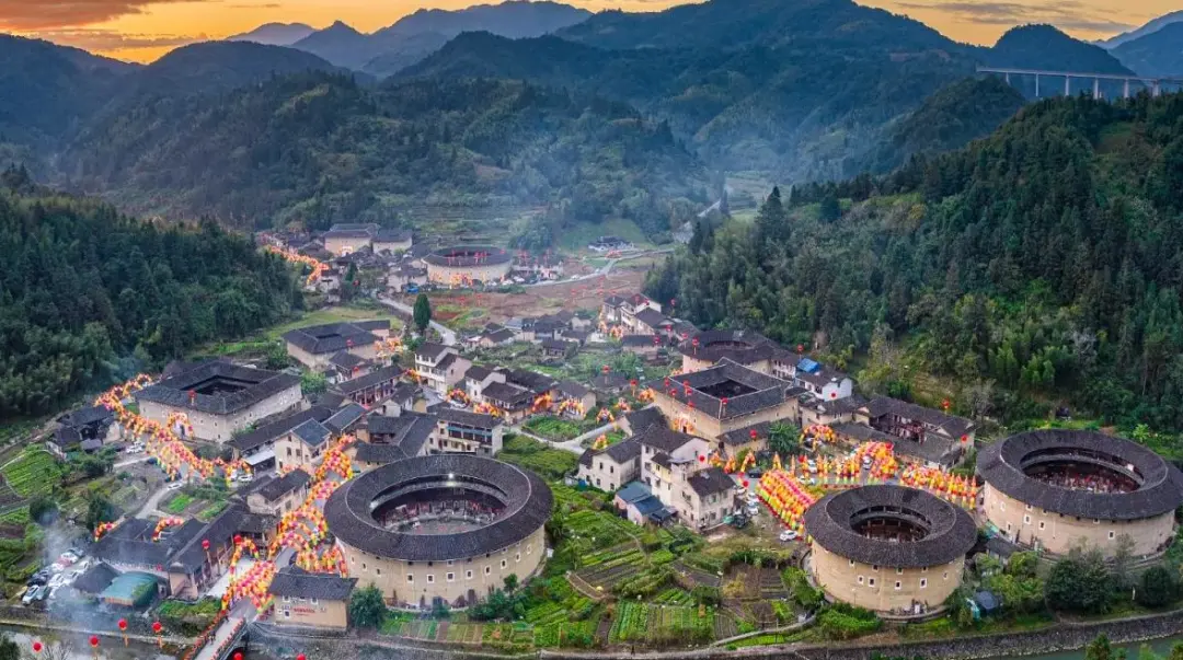 c08b3b29327dcf317f4296c222abe2a0-sz_184804