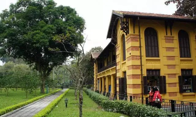 c1d9ab2a2345c6ff2787eb576c697236-sz_596303