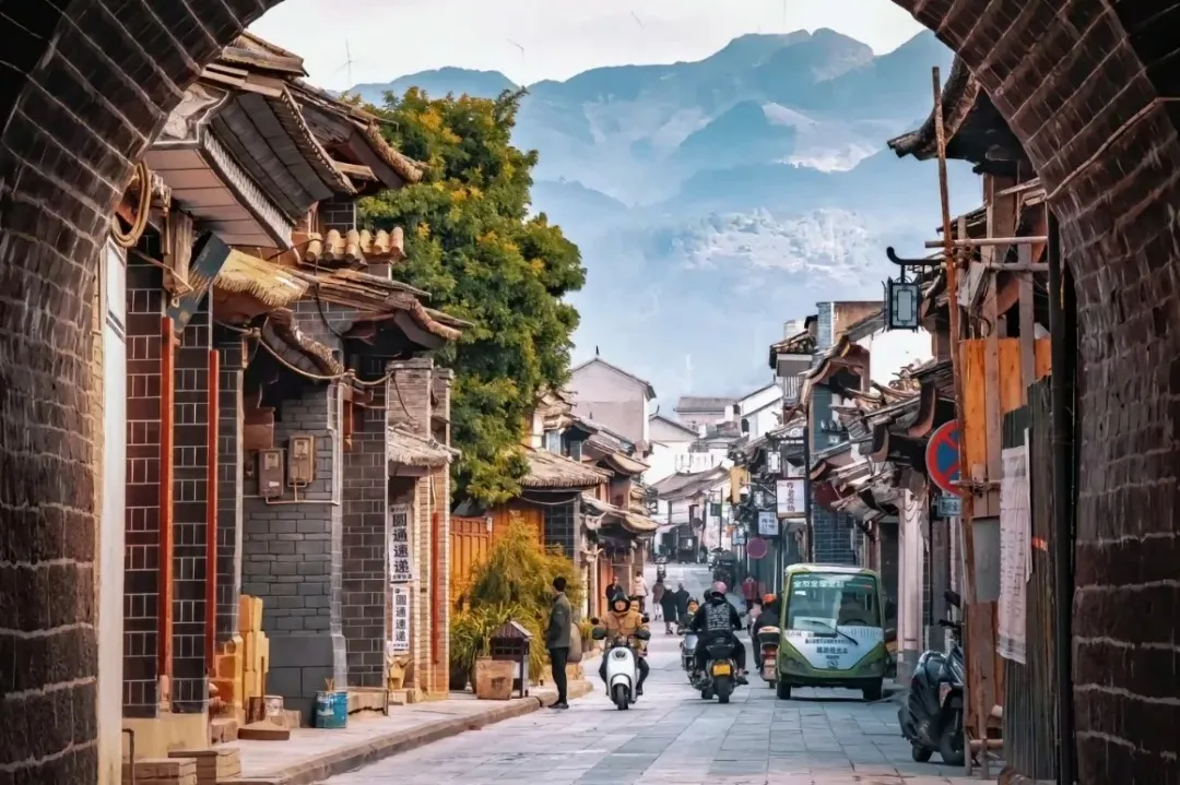 c2b2bd623416715468b6cc4d04e3d9c2-sz_385114-1