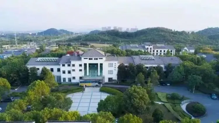 c2b38d460932314893ce52b00e085d12-sz_643699