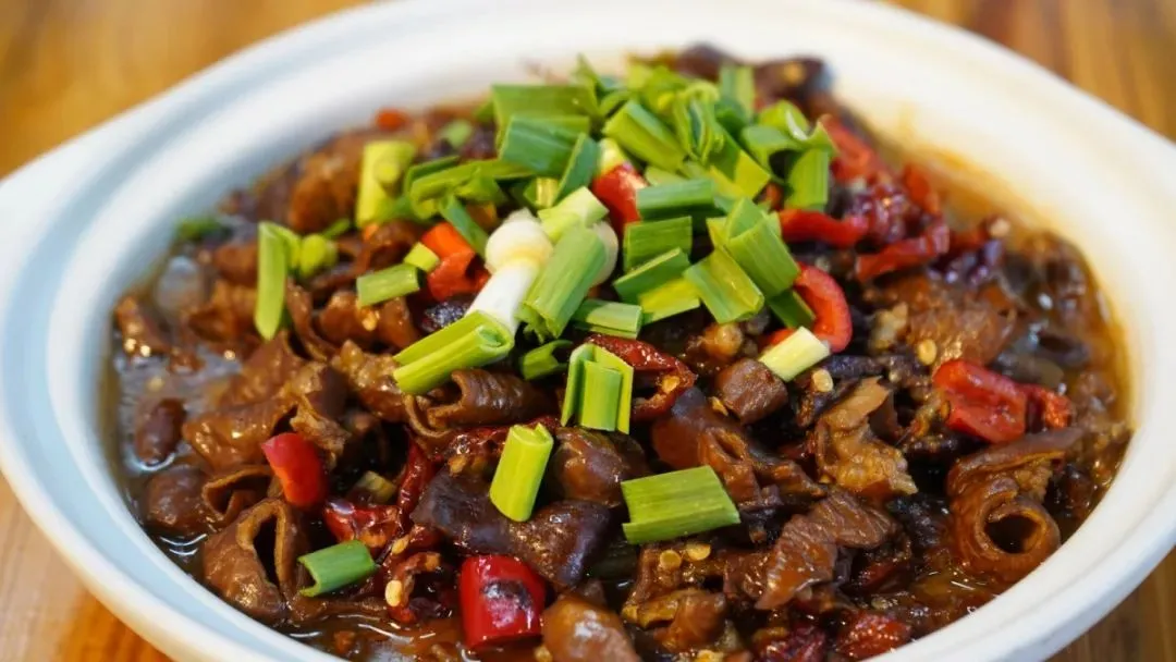 c63b352d3058a4bc079821265a48b870-sz_98042