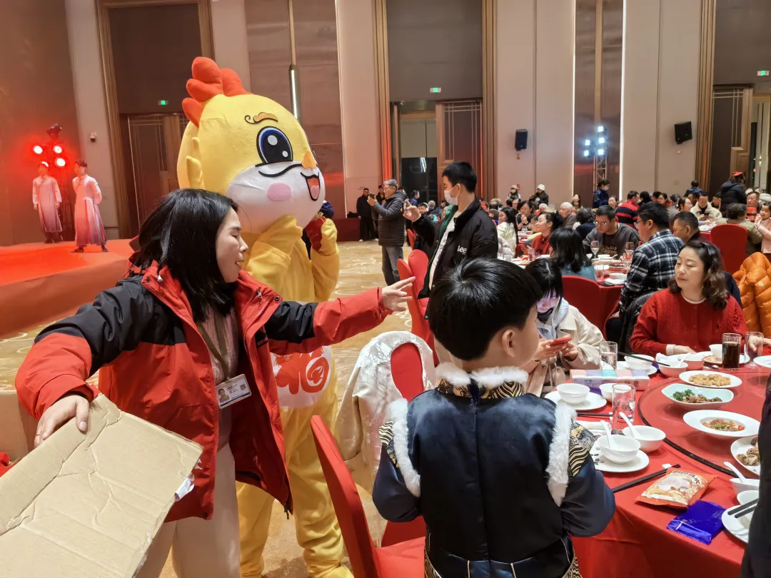 c7fe42429177b3e521d89700e372b776-sz_3674938-3