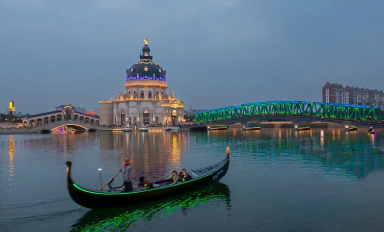 纯玩399无锡酒店式温泉山庄三日游！12月份报名每人赠送精品五谷杂粮一份！温泉 棋牌 唱歌全免 含2早5正餐 全程大巴服务 游玩网红景点！