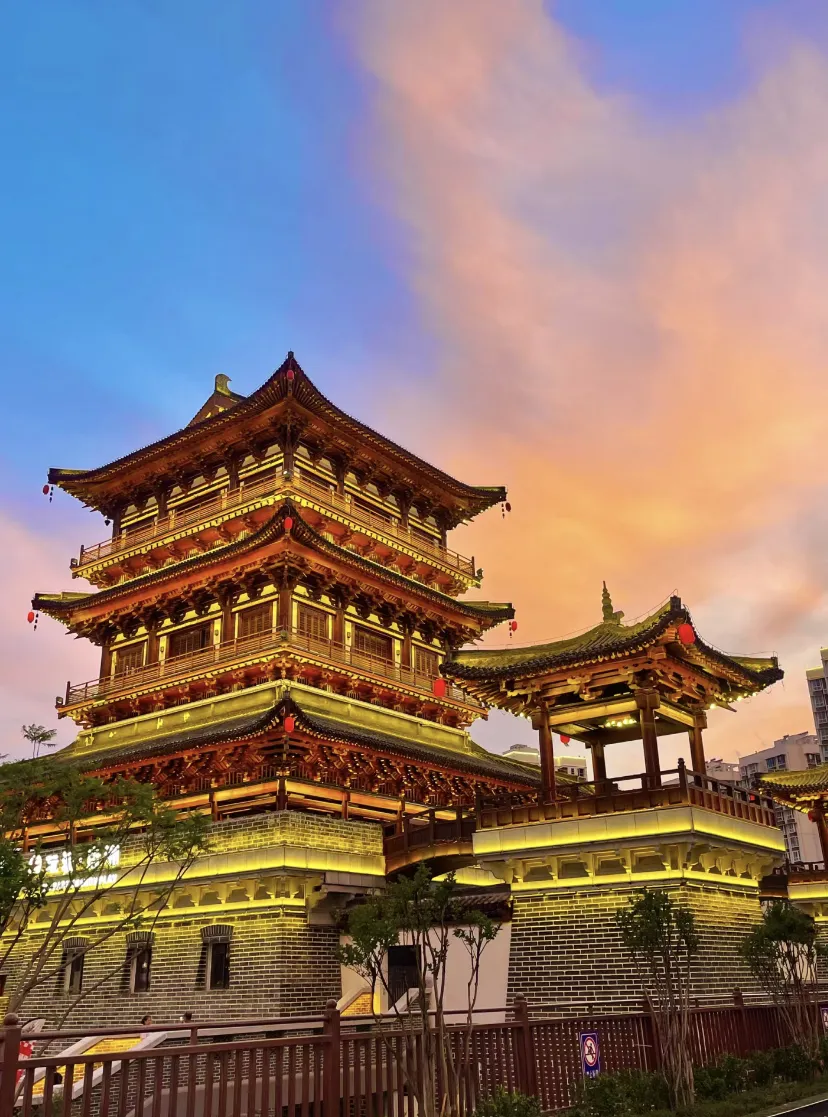 ca8fff8604a404362a2e85915a38483b-sz_2114726