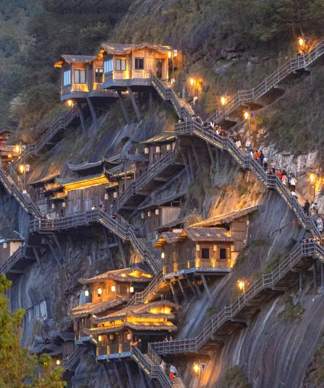 cdaeb22ff15eabbe93c6ca4097e8032b-sz_3242995