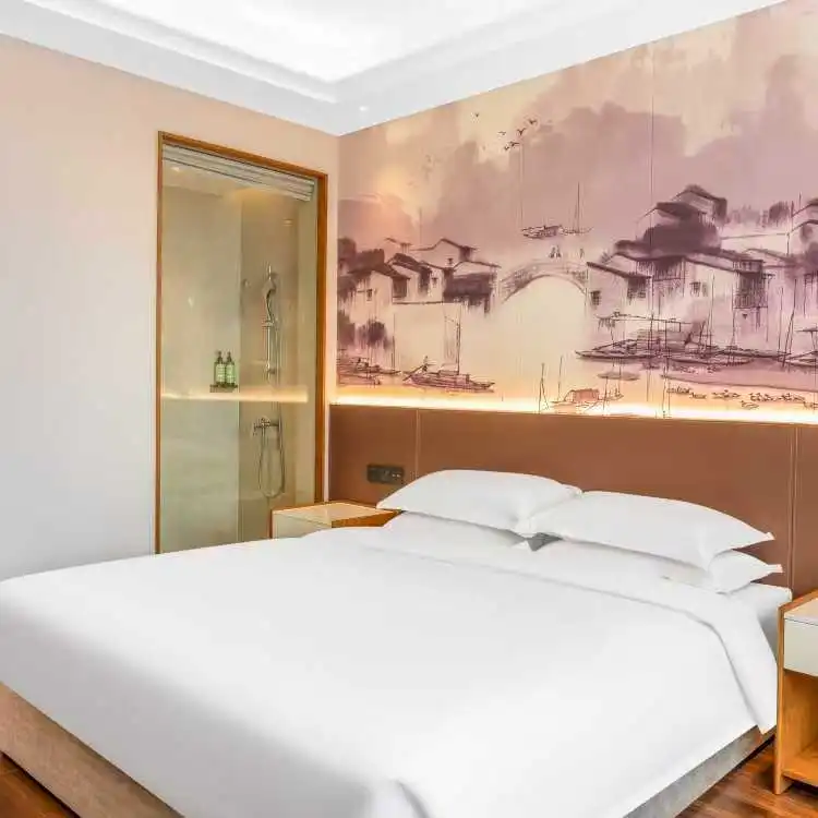 ❇【建湖康养丨纯玩跟车4日399元】入住携程四钻温泉酒店或书香印象；赠送九龙口门票+游船，升级养生老鸭煲+滋补甲鱼宴，免费棋牌，免费KTV；