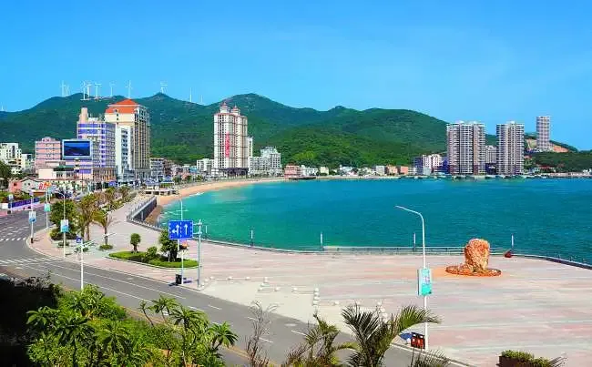 东航直达早去下午回【高品潮汕2299起】0购物0自费0加点0餐中店0景中店0车销●违者赔5000元●英歌舞+港式茶点+牛肉火锅