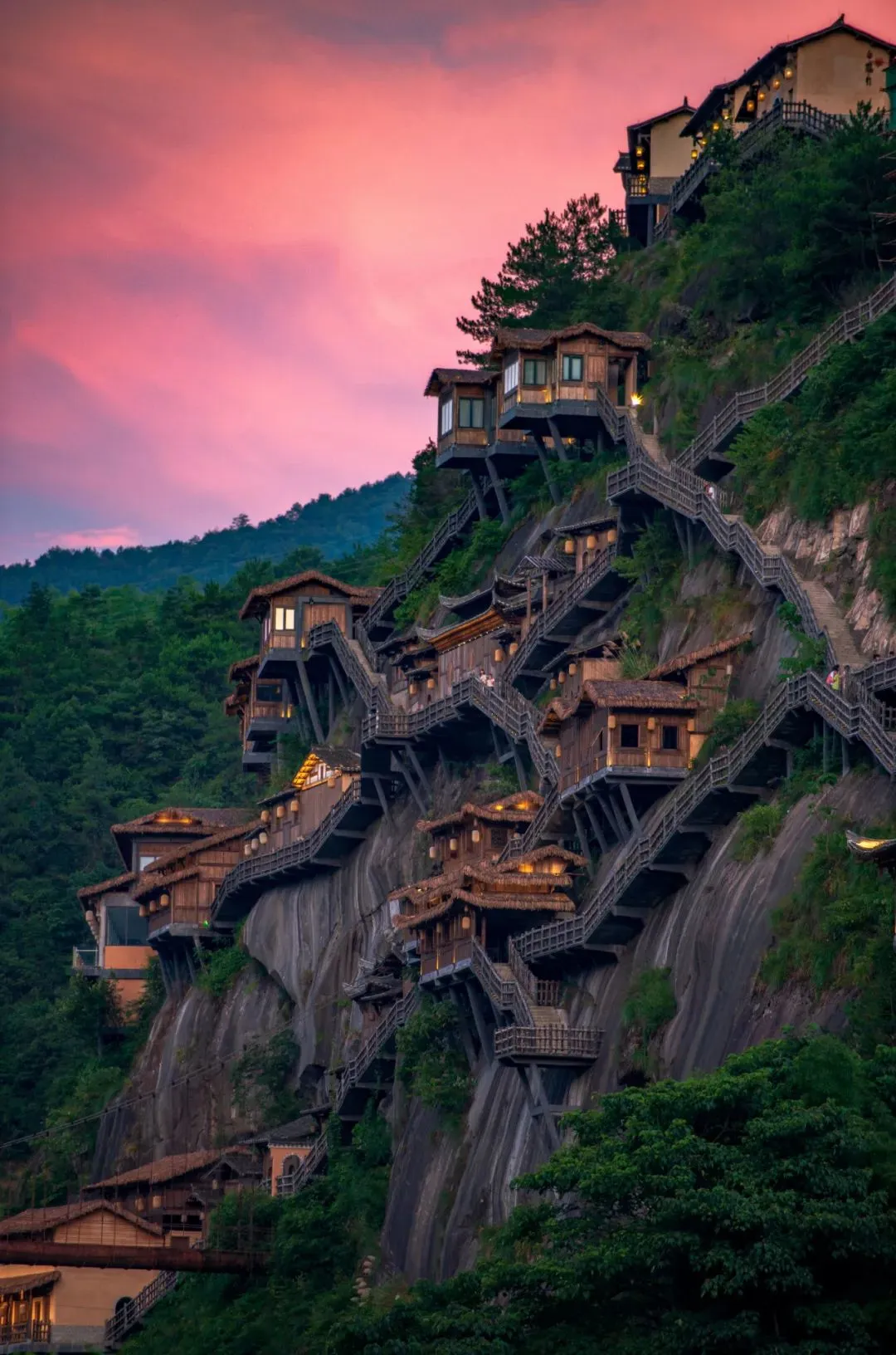 dd0130f637f43eefaf53e36c5e4399b3-sz_250741