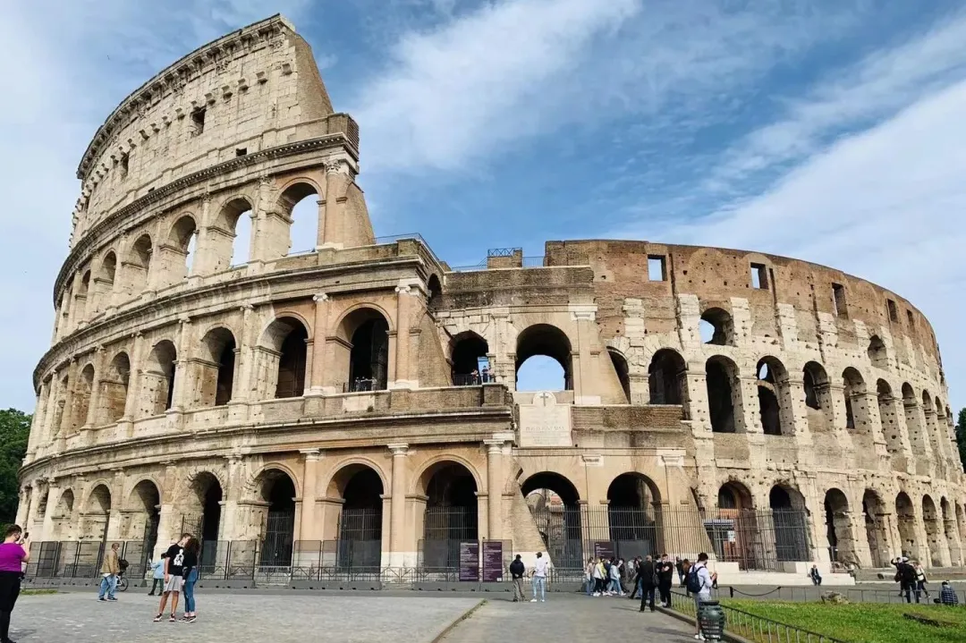 e14070afda5c208c954ae5a11f2bd9e7-sz_404456