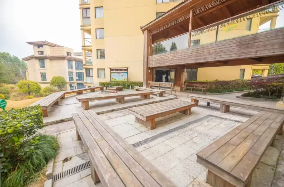 e3717880d2e8947edcbec6ced4f31714-sz_289849